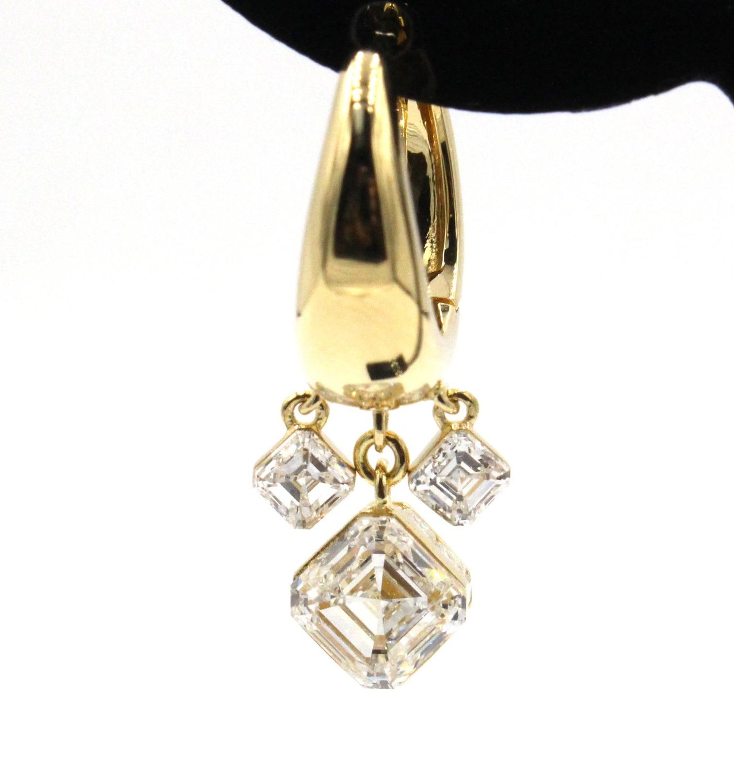 ONE-OF-A-KIND 9.5MM TRIO LINA HOOP