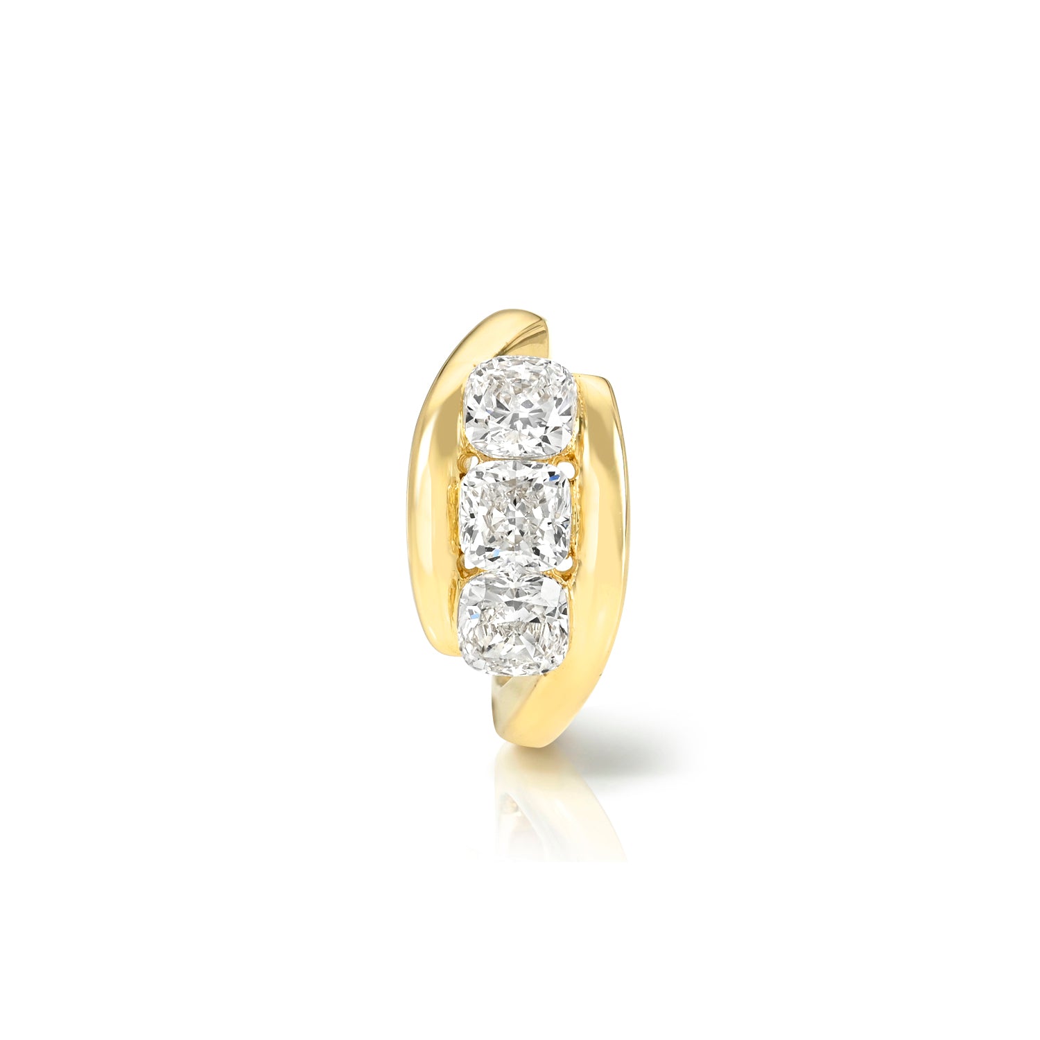 18k yellow gold 9.5mm three cushion cut diamond hoop