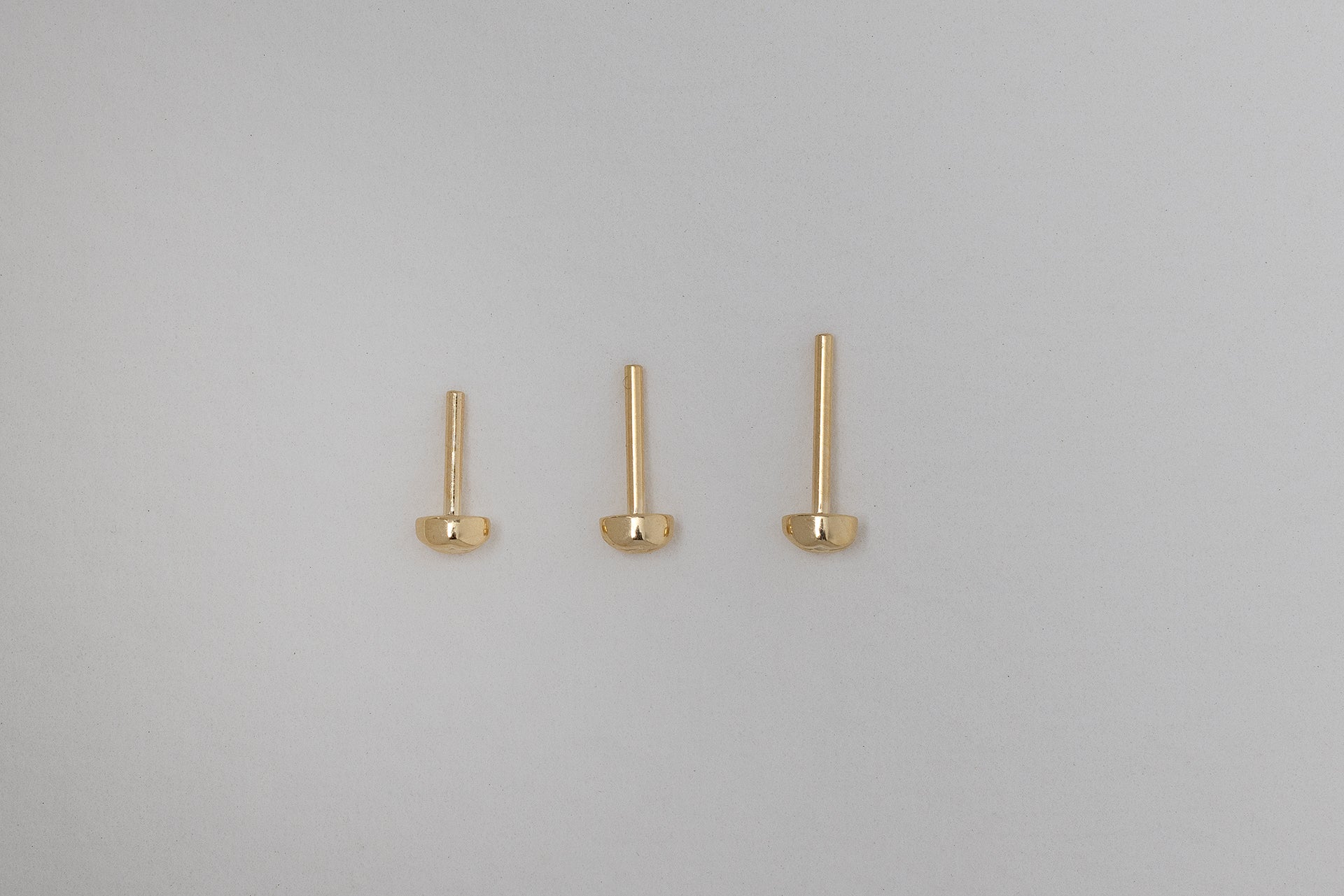 18k yellow gold lip motif backings in size 6.5mm, 8mm, 9.5mm