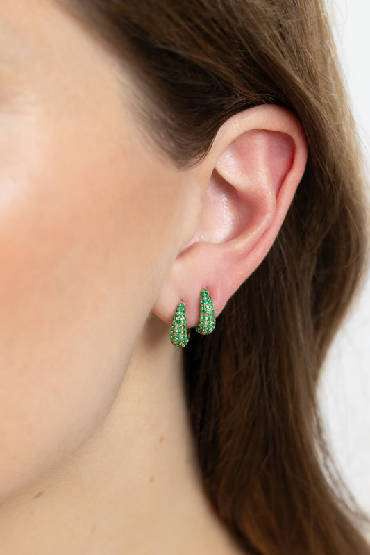8MM EMERALD ENCRUSTED TAPERED HOOP