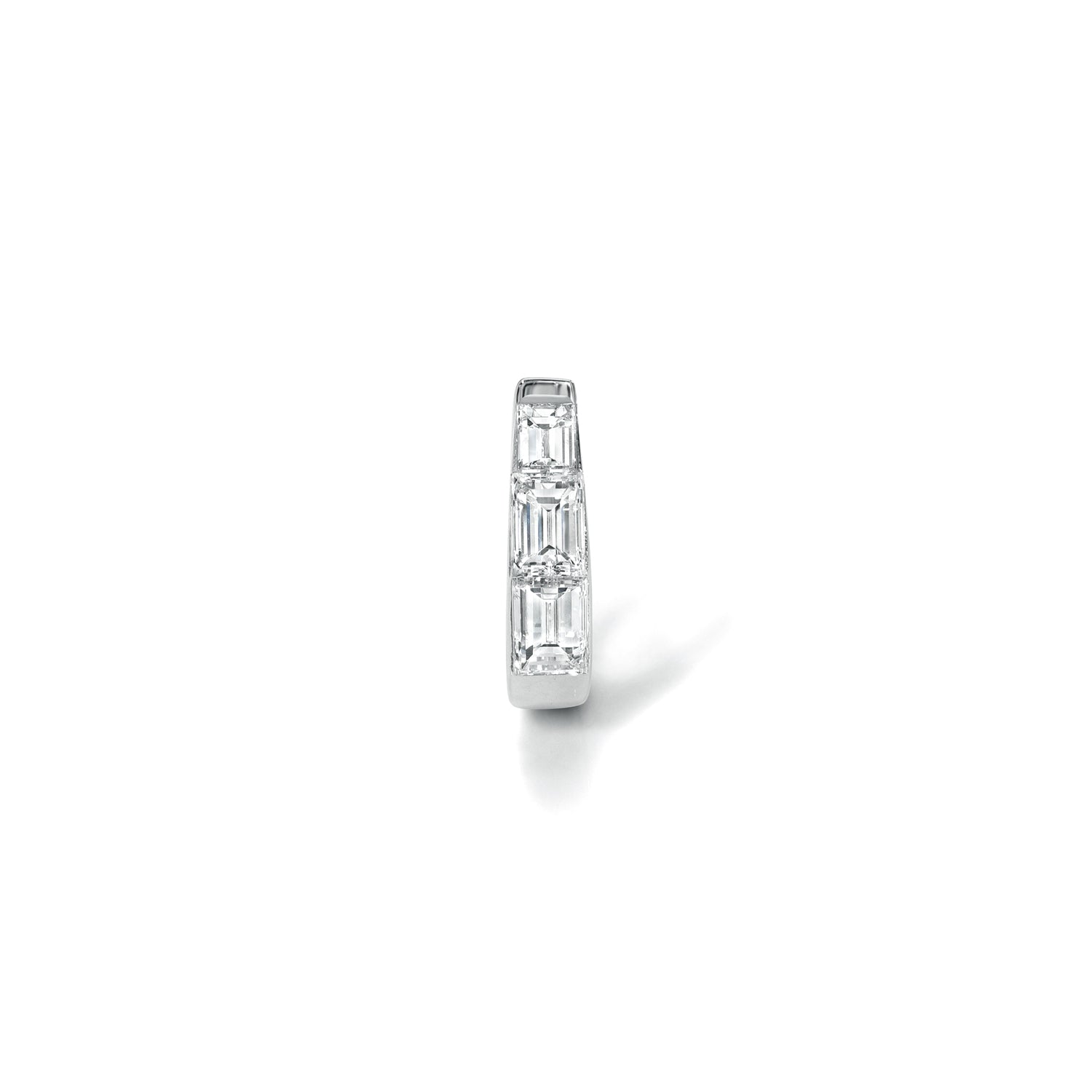 18k white gold 6.5mm baguette diamond tapered hoop