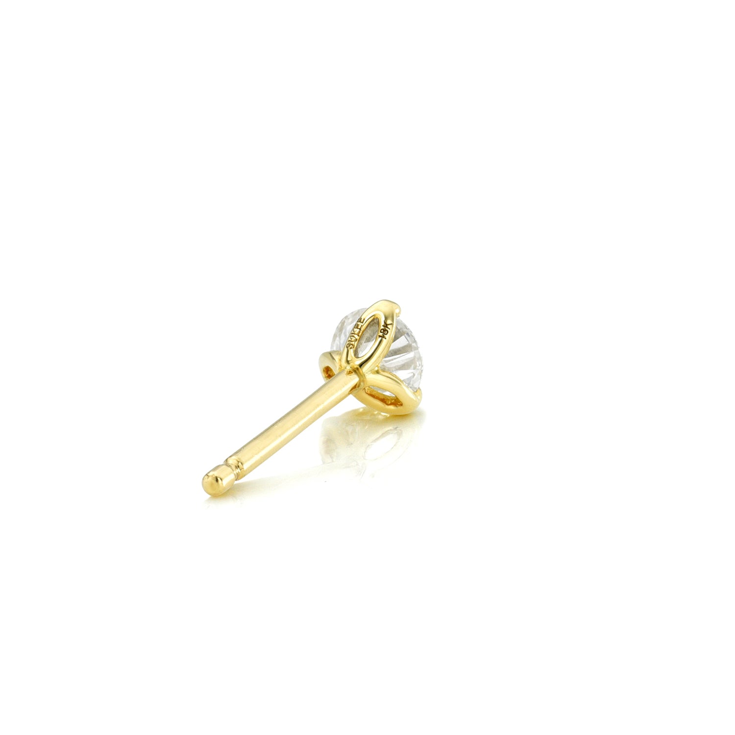 18k yellow gold round diamond claw setting post stud with butterfly backing