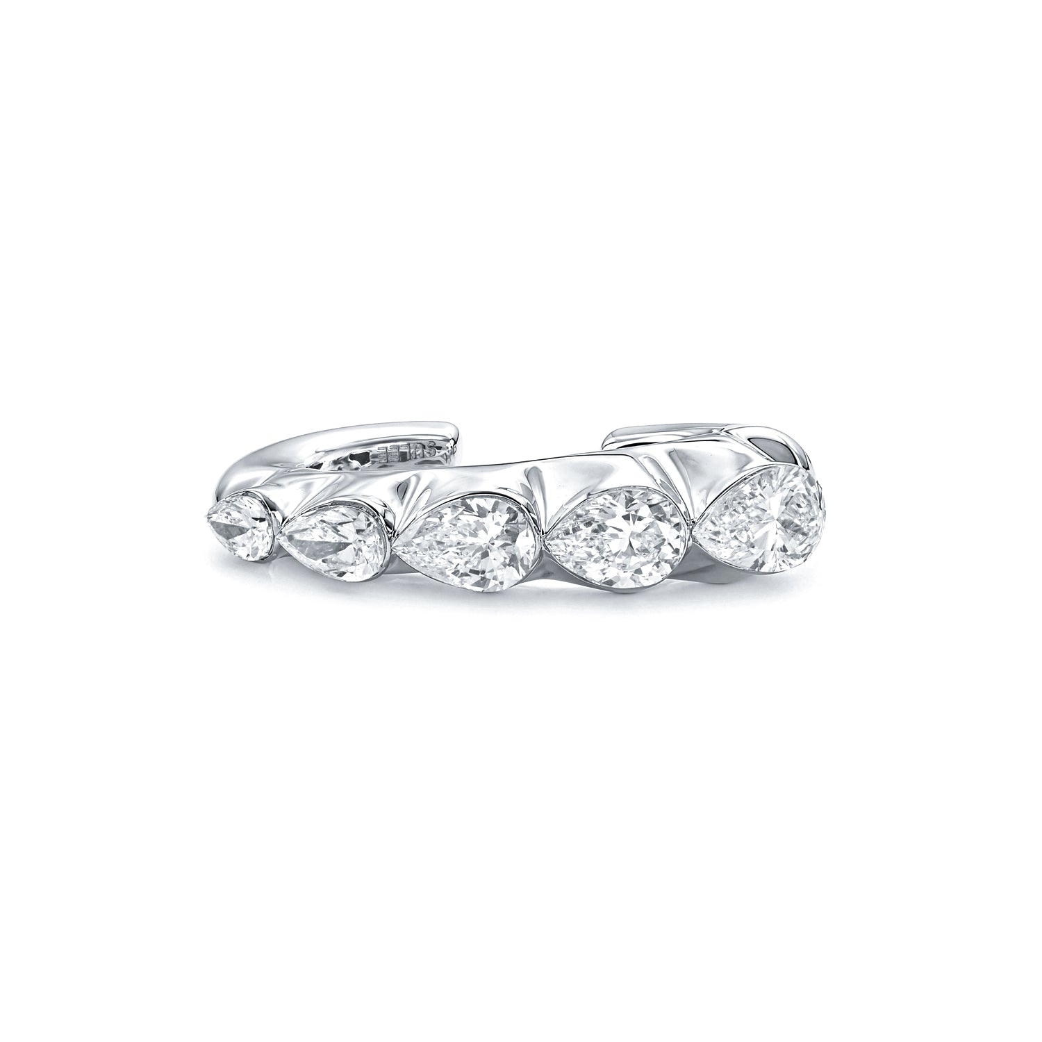 GRADUATING PEAR DIAMOND TAPERED CUFF