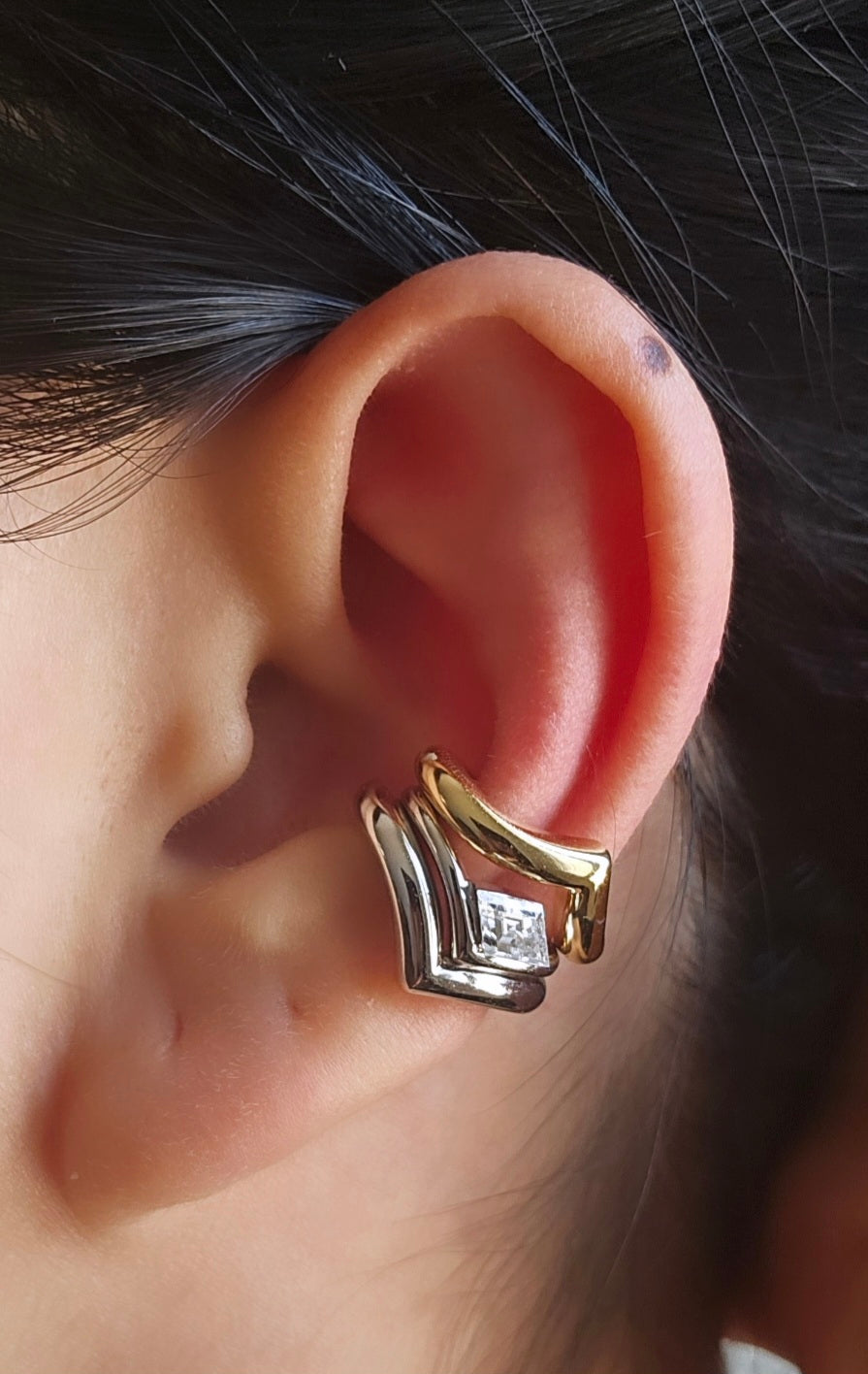 18k yellow gold bold V shaped ear cuff, 18k white gold bold V shaped ear cuff, 18k white gold V shaped ear cuff with lozenge diamond center